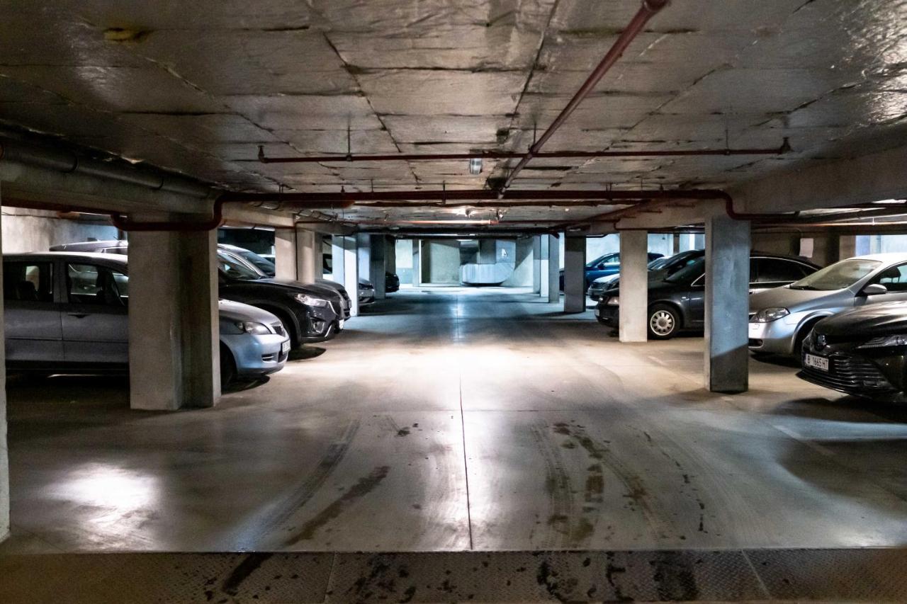 Semiramida Central Studio Varna Bagian luar foto